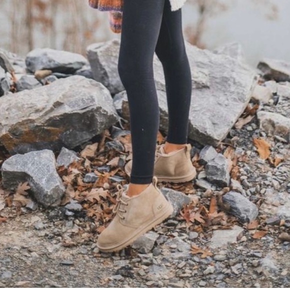 UGG Women's Neumel Chukka Ankle Boots - Picture 6 of 6